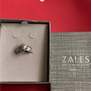 Beautiful zales ring size 7